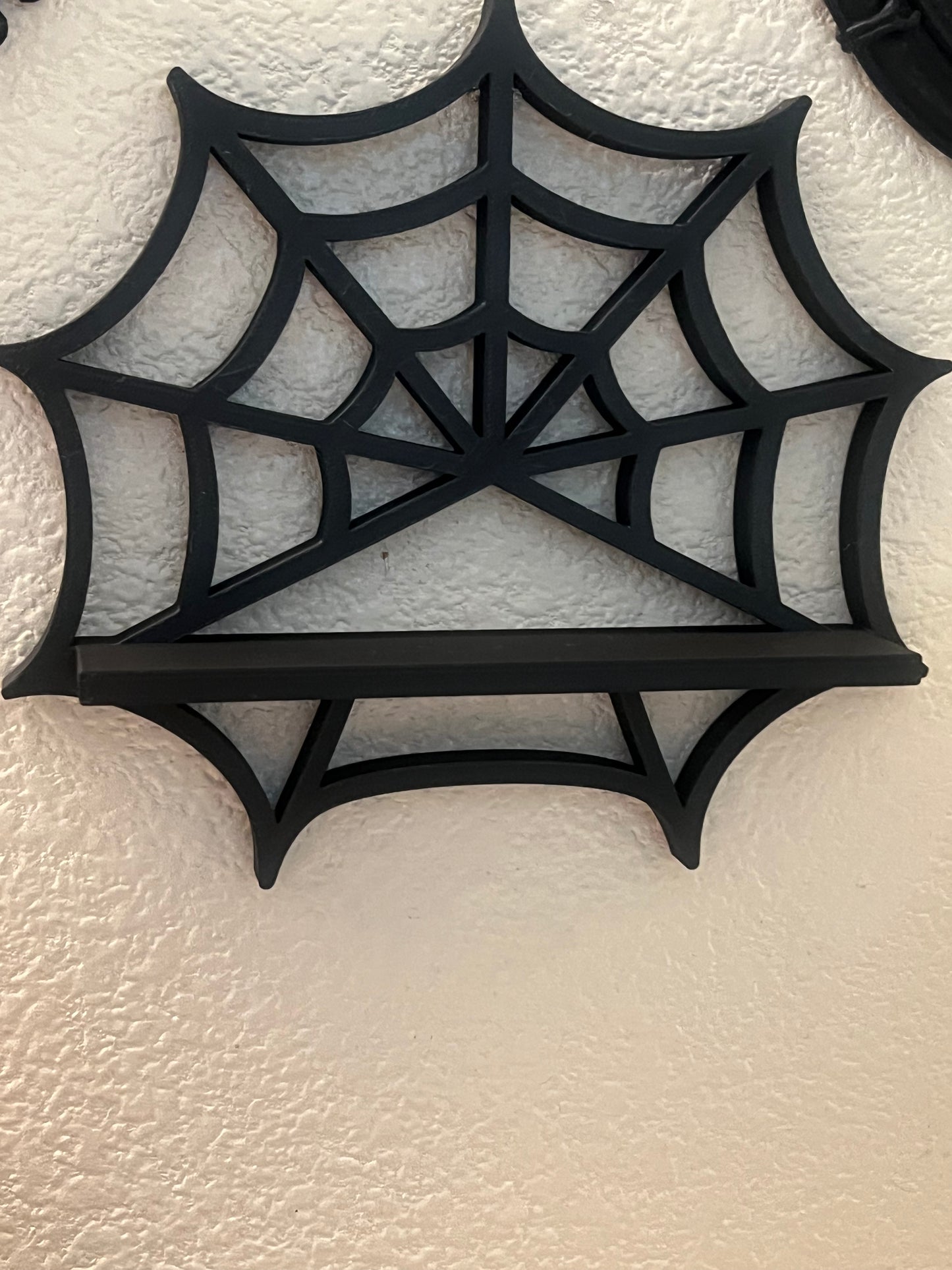 Spiderweb shelf