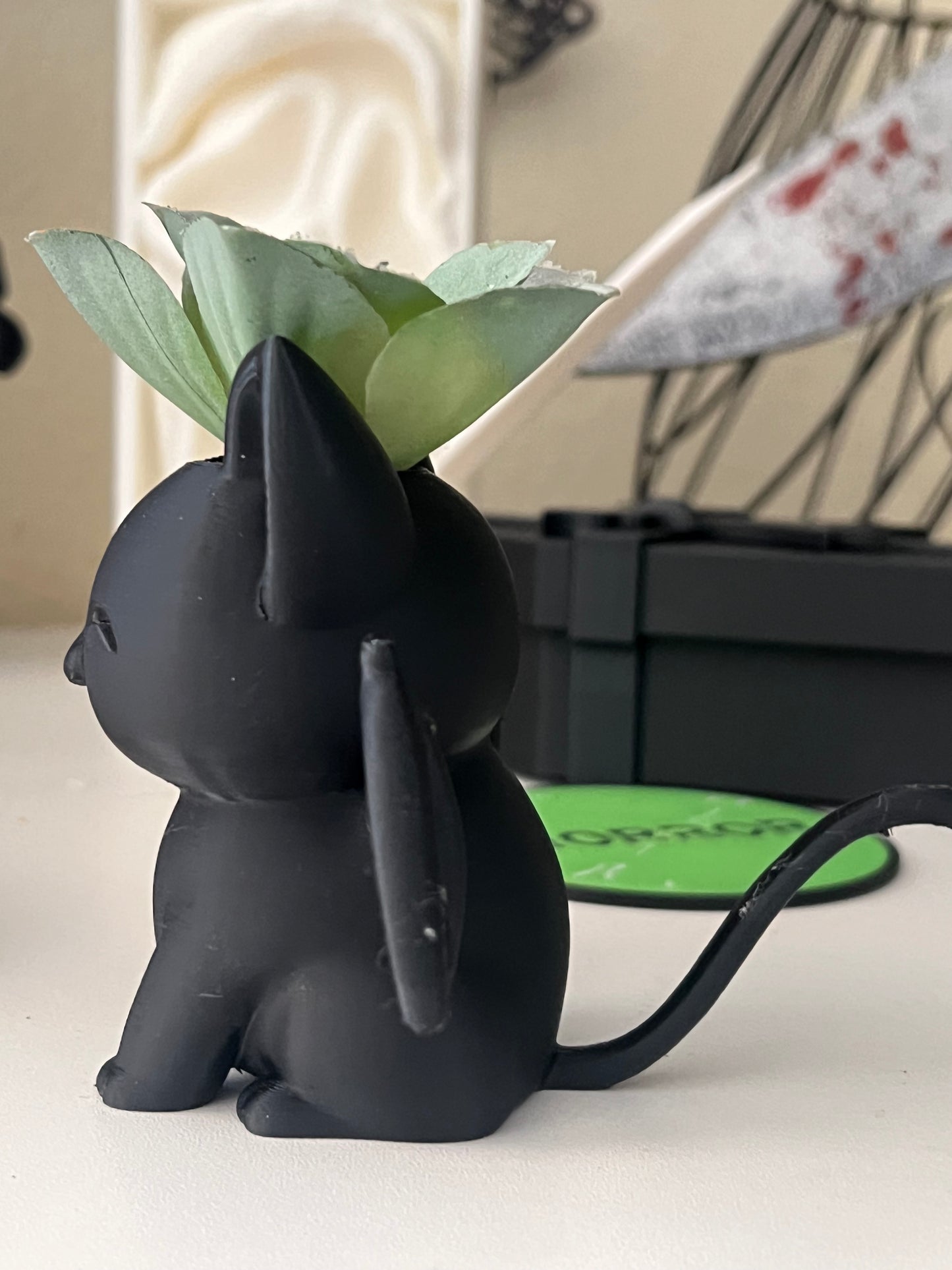 Bat Cat plant holder