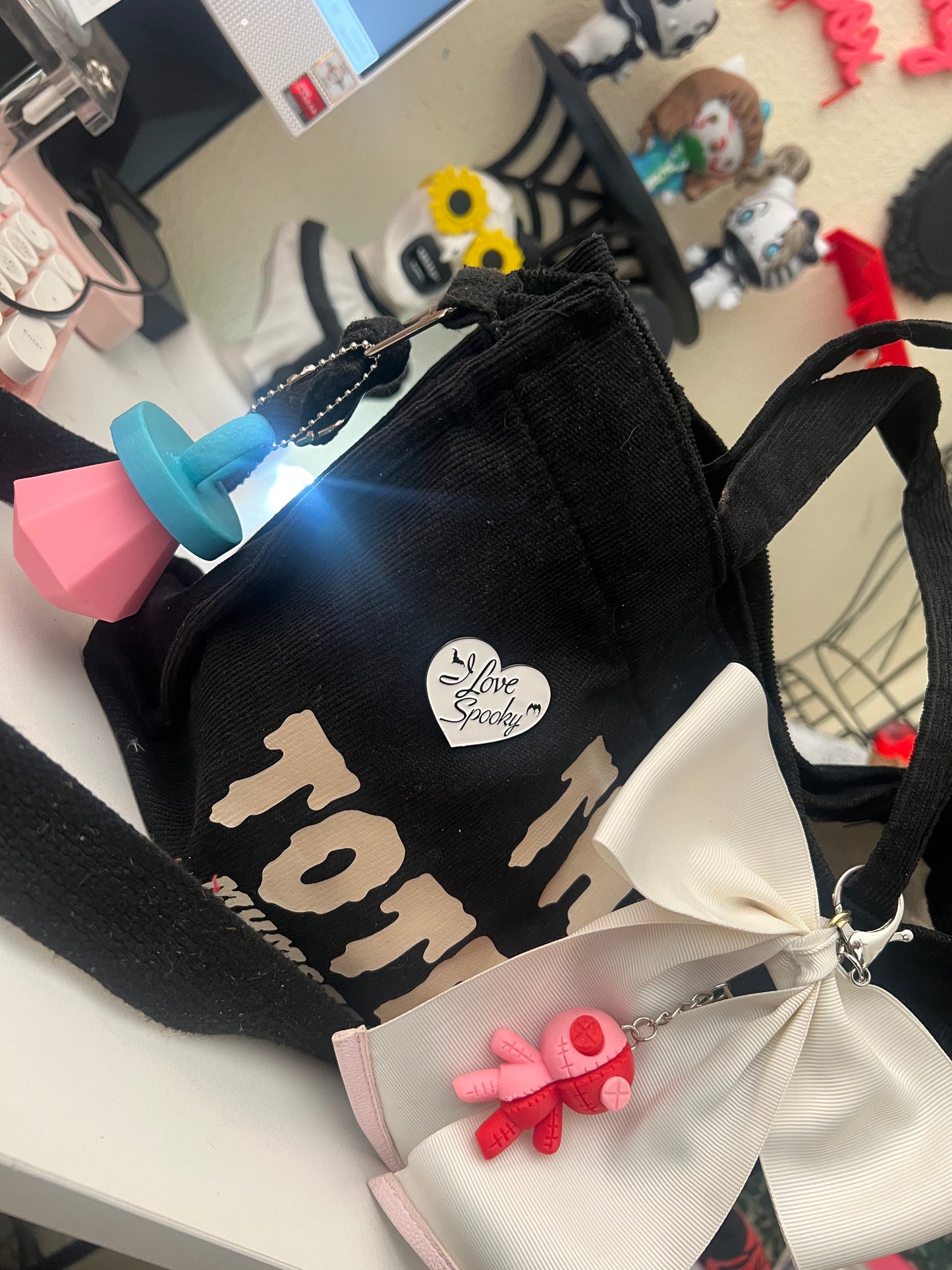 Ring pop Clicker keychain