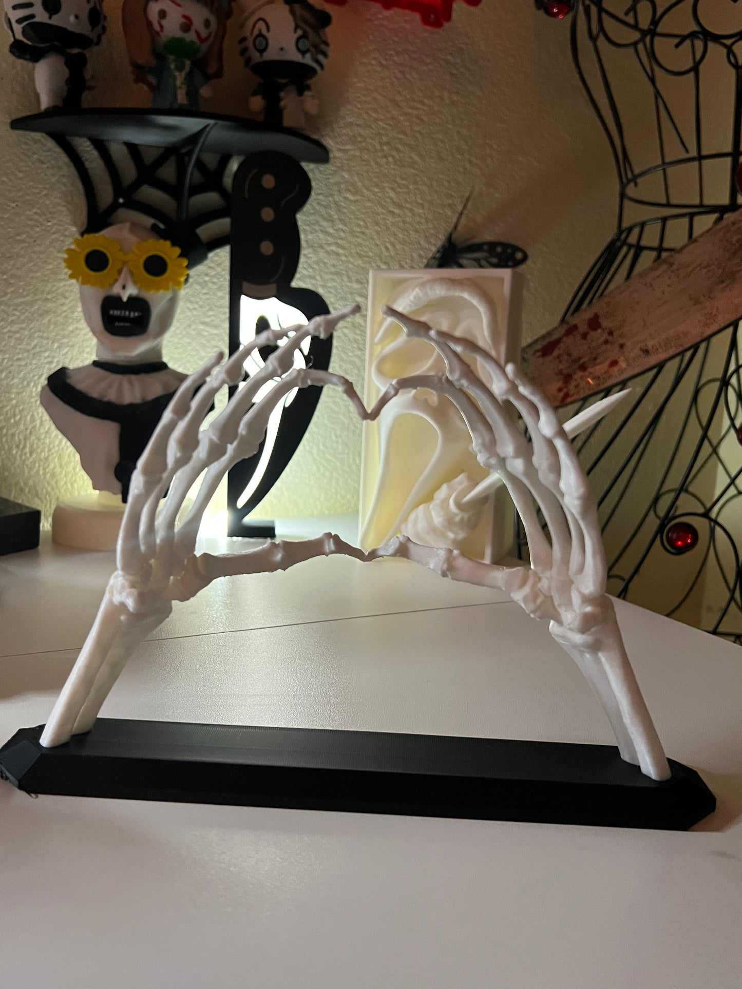 Skeleton Heart Hands