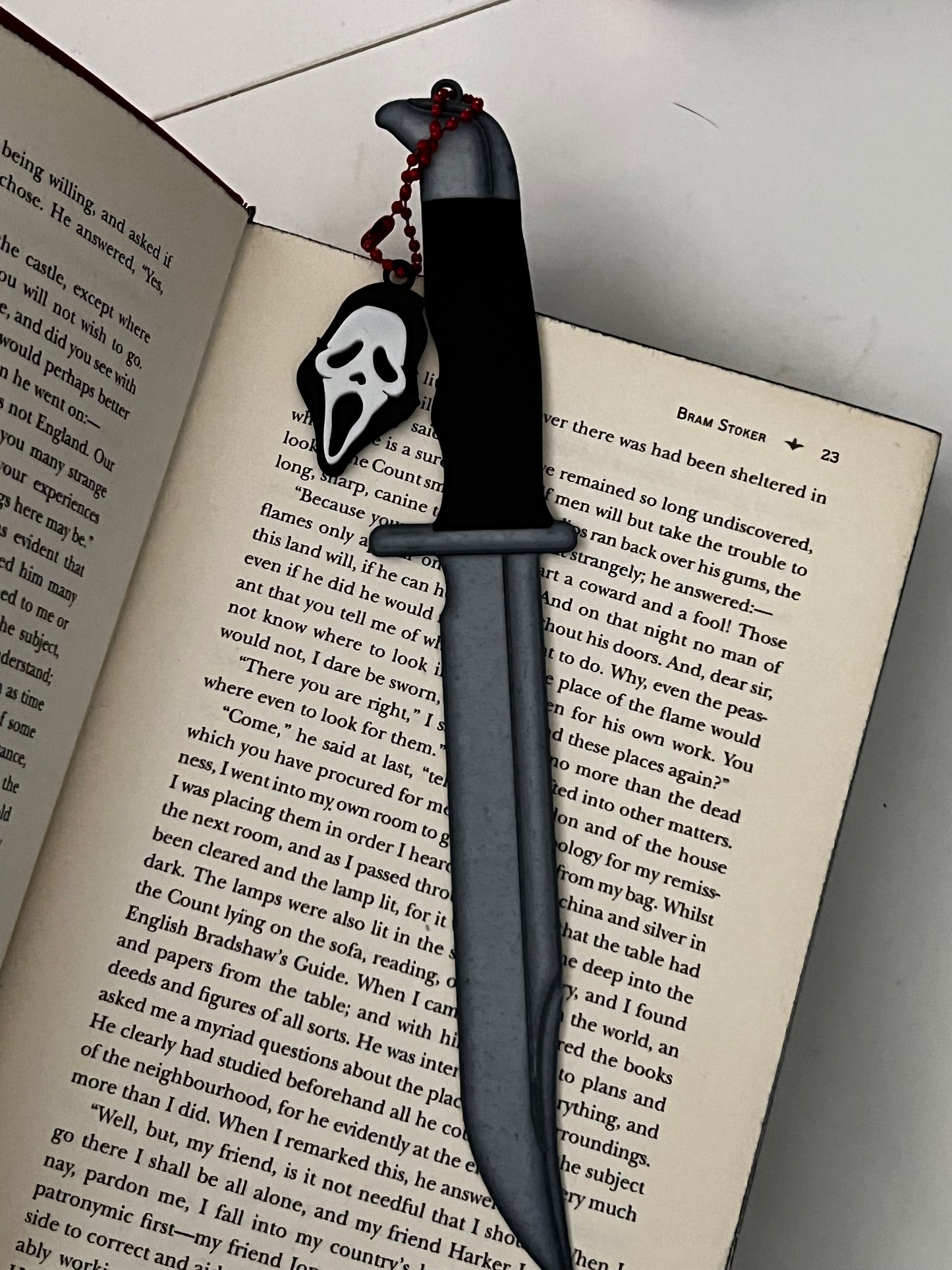 Knife bookmark